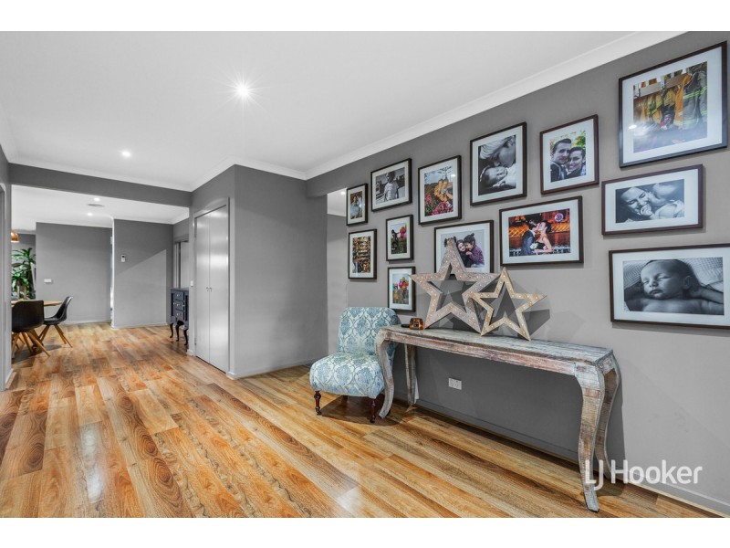 30 Stoneyfell Road, Point Cook VIC 3030