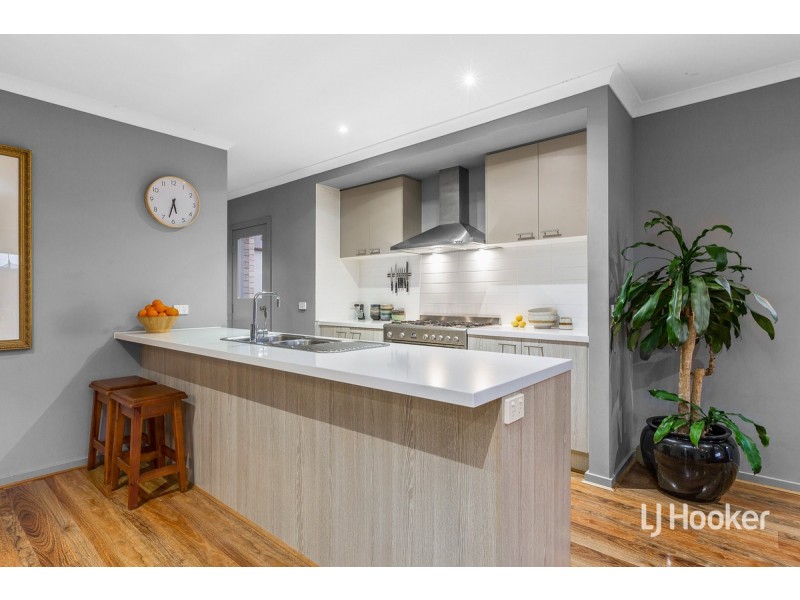 30 Stoneyfell Road, Point Cook VIC 3030