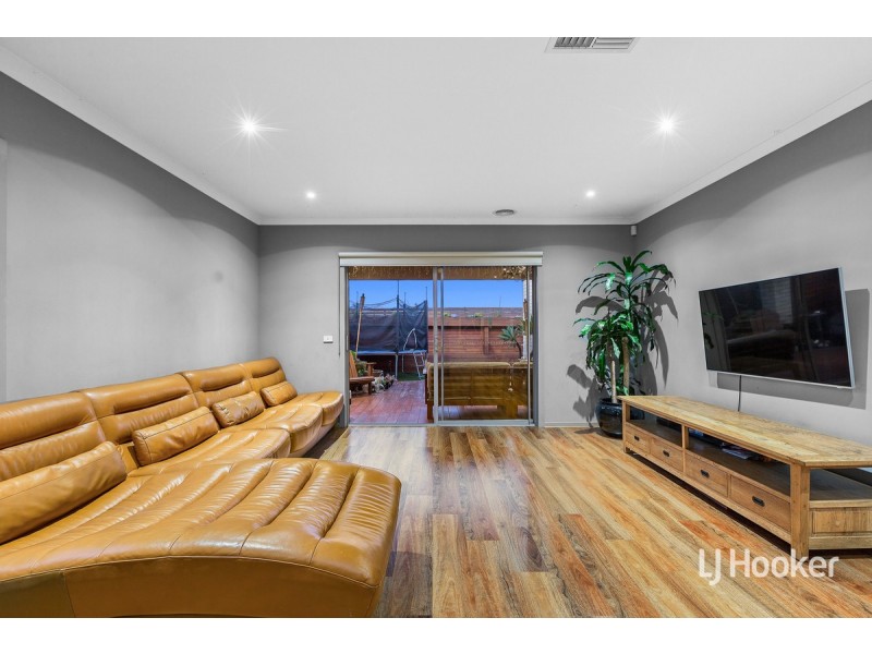 30 Stoneyfell Road, Point Cook VIC 3030