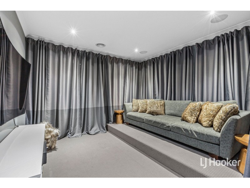 30 Stoneyfell Road, Point Cook VIC 3030