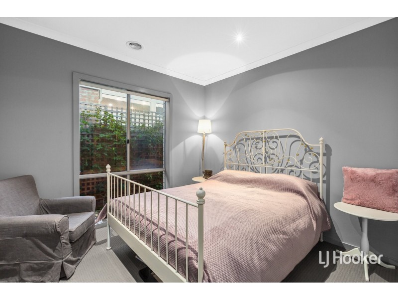 30 Stoneyfell Road, Point Cook VIC 3030