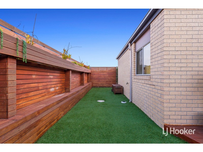 30 Stoneyfell Road, Point Cook VIC 3030