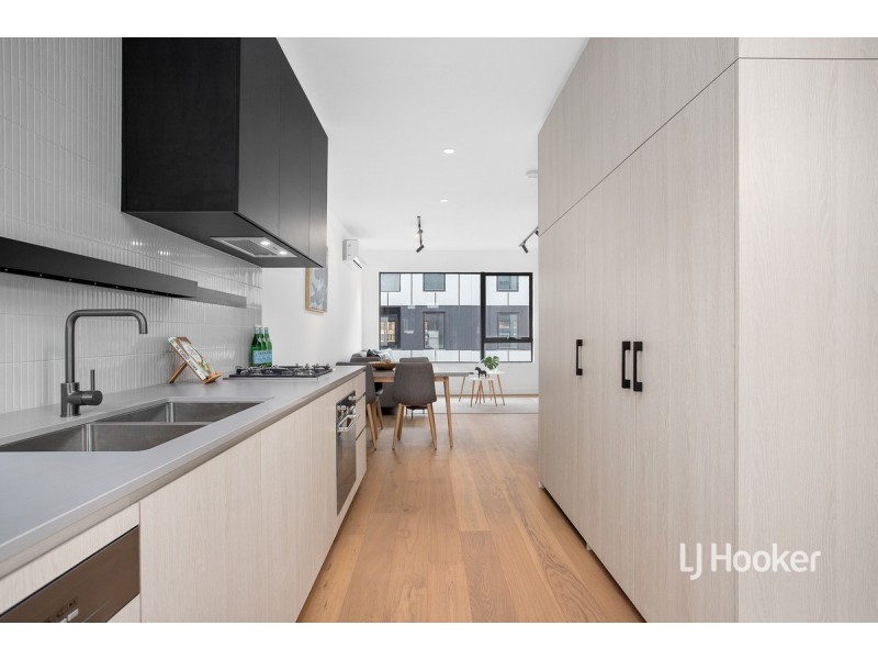 16 Woody Lane, Alphington VIC 3078