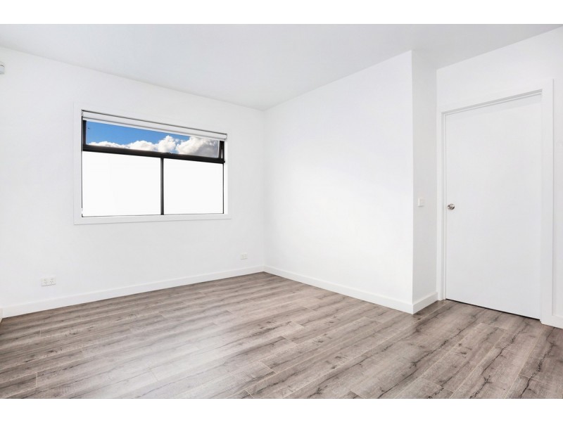 14a Neptune Drive, Point Cook VIC 3030