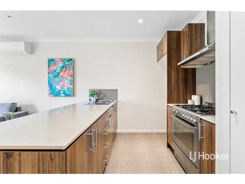 1 Youssef Way, Williams Landing VIC 3027