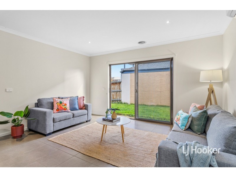 1 Youssef Way, Williams Landing VIC 3027