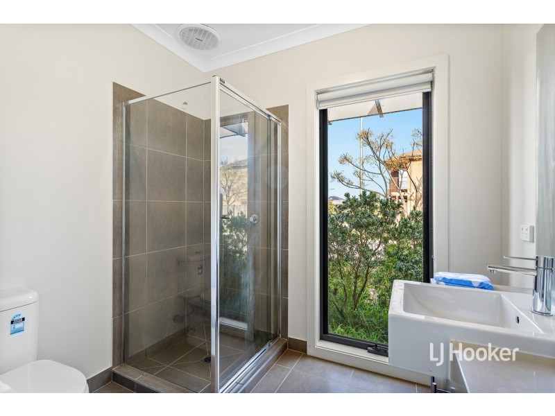 1 Youssef Way, Williams Landing VIC 3027