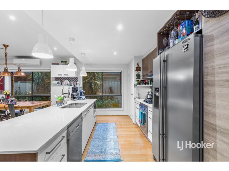 6 Merlot Lane, Point Cook VIC 3030