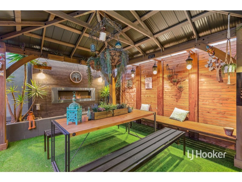 6 Merlot Lane, Point Cook VIC 3030