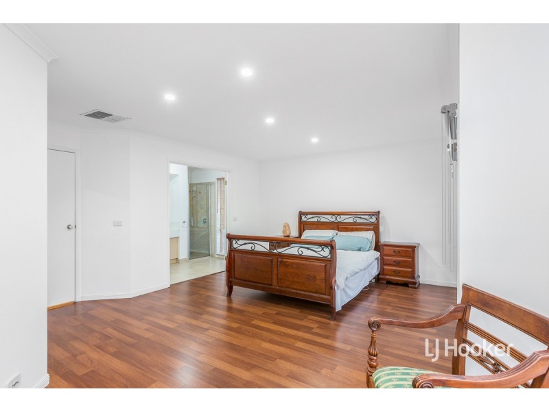 14 Neptune Drive, Point Cook VIC 3030