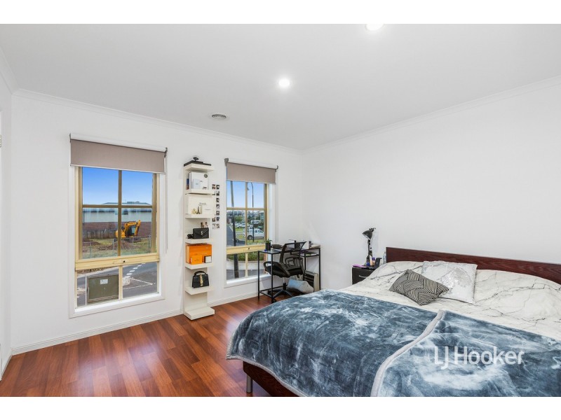 14 Neptune Drive, Point Cook VIC 3030