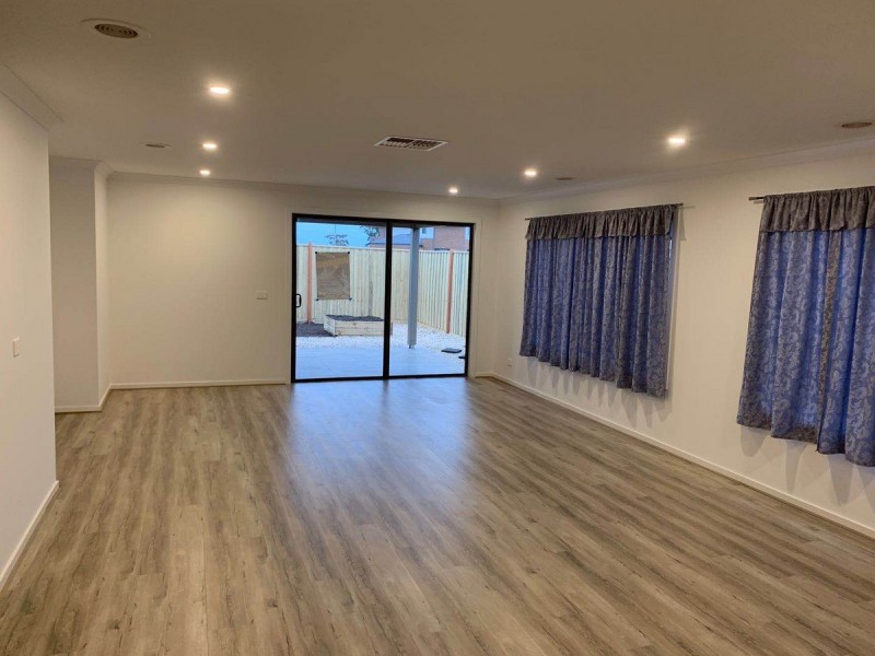 12 Talland Crescent, Truganina VIC 3029