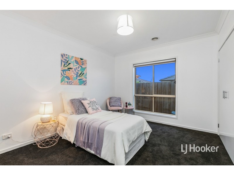 19 Boxgrass Street, Point Cook VIC 3030