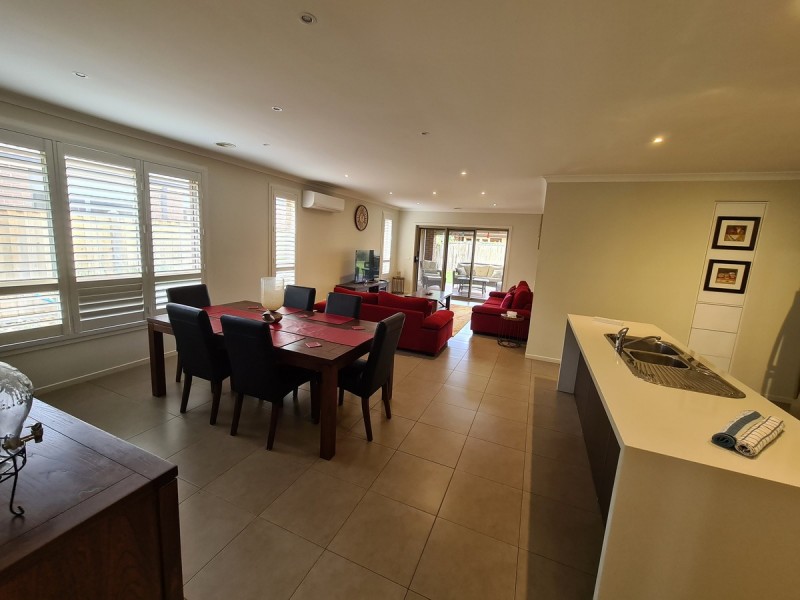 11 Viola Avenue, Point Cook VIC 3030