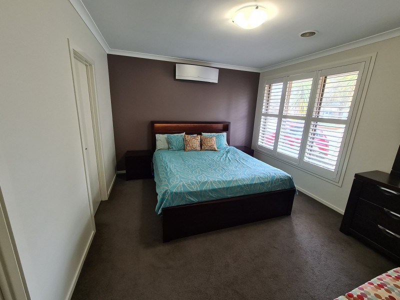 11 Viola Avenue, Point Cook VIC 3030