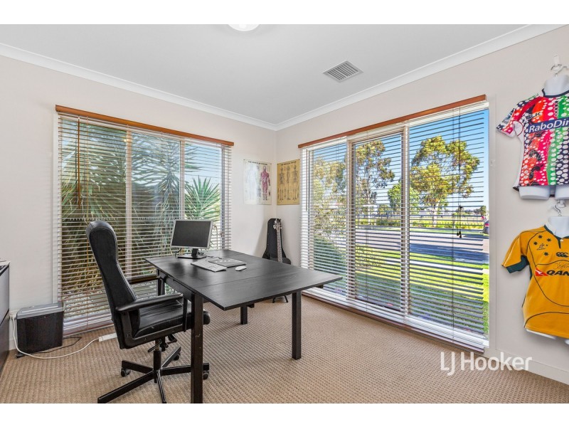 34 Prudence Parade, Point Cook VIC 3030