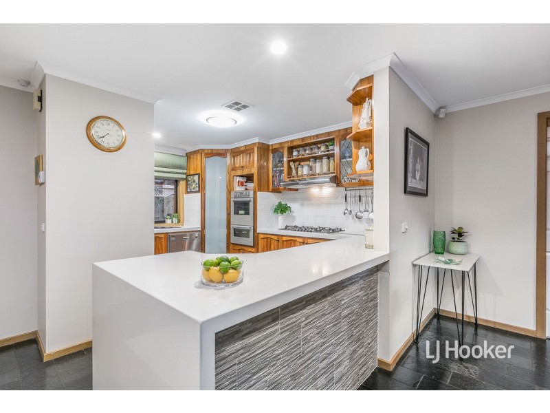 12 Greylea Grove, Seabrook VIC 3028