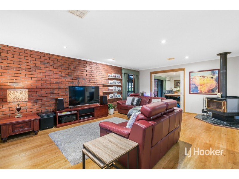 12 Greylea Grove, Seabrook VIC 3028