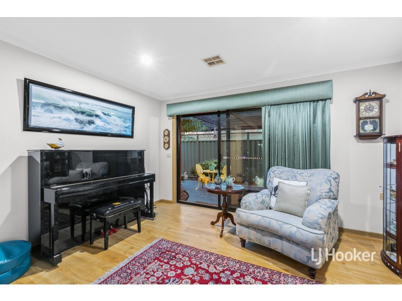 12 Greylea Grove, Seabrook VIC 3028