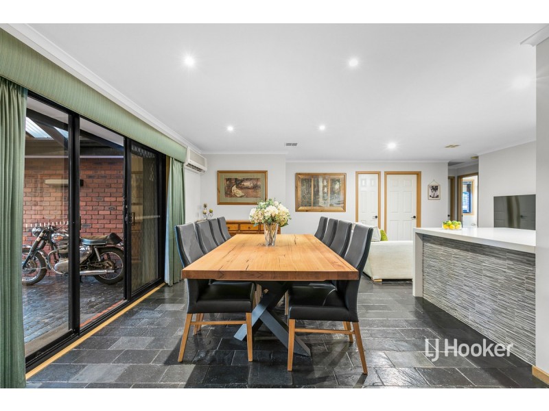 12 Greylea Grove, Seabrook VIC 3028