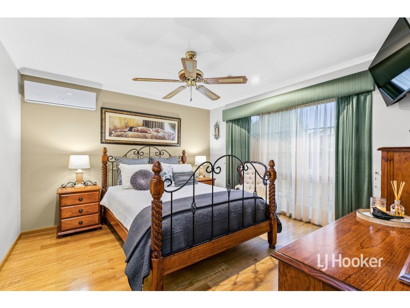 12 Greylea Grove, Seabrook VIC 3028