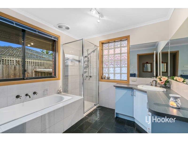 12 Greylea Grove, Seabrook VIC 3028