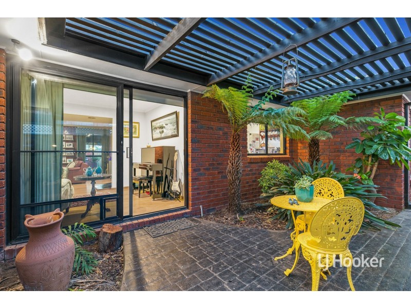 12 Greylea Grove, Seabrook VIC 3028