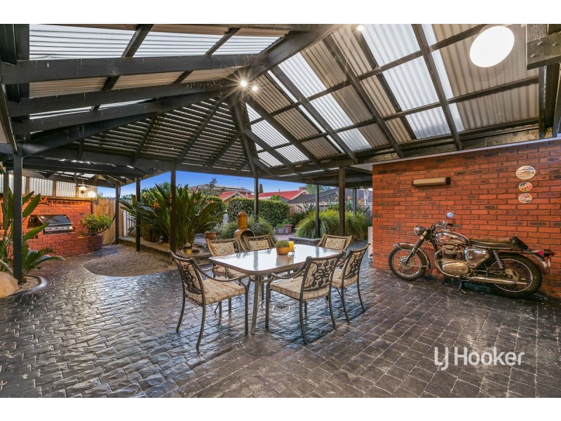 12 Greylea Grove, Seabrook VIC 3028