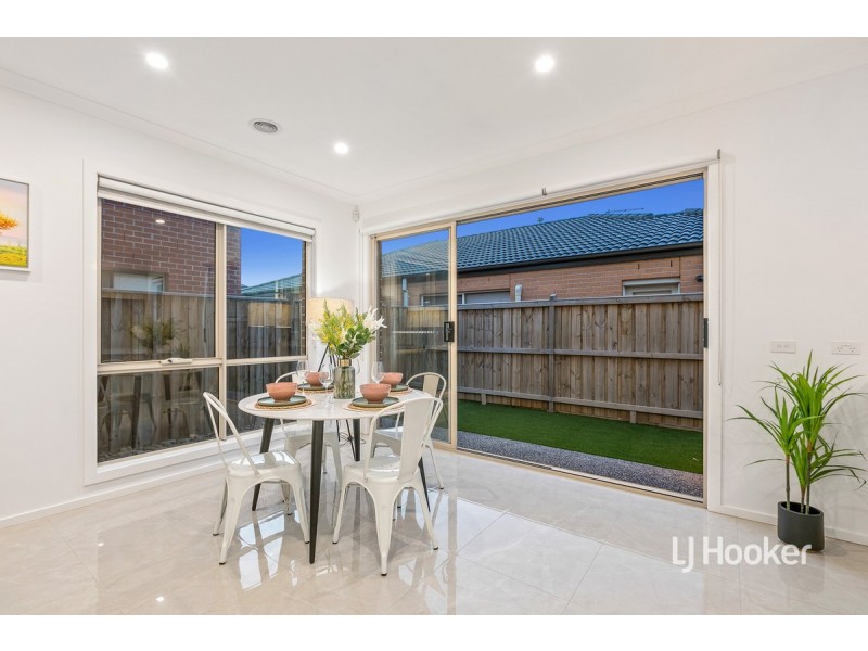 4 Astoria Drive, Point Cook VIC 3030