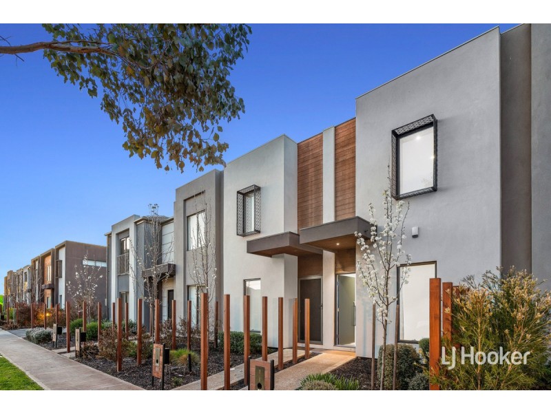 87 Campaspe Way, Point Cook VIC 3030