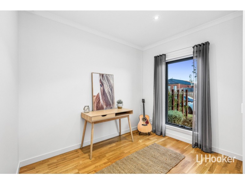 87 Campaspe Way, Point Cook VIC 3030