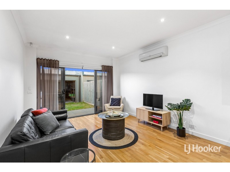 87 Campaspe Way, Point Cook VIC 3030