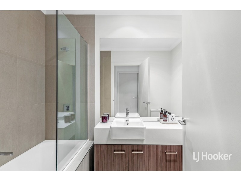 87 Campaspe Way, Point Cook VIC 3030