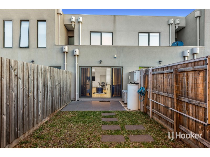 87 Campaspe Way, Point Cook VIC 3030