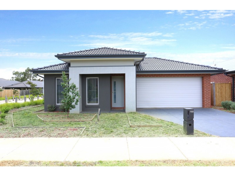 132 Evesham Drive, Point Cook VIC 3030