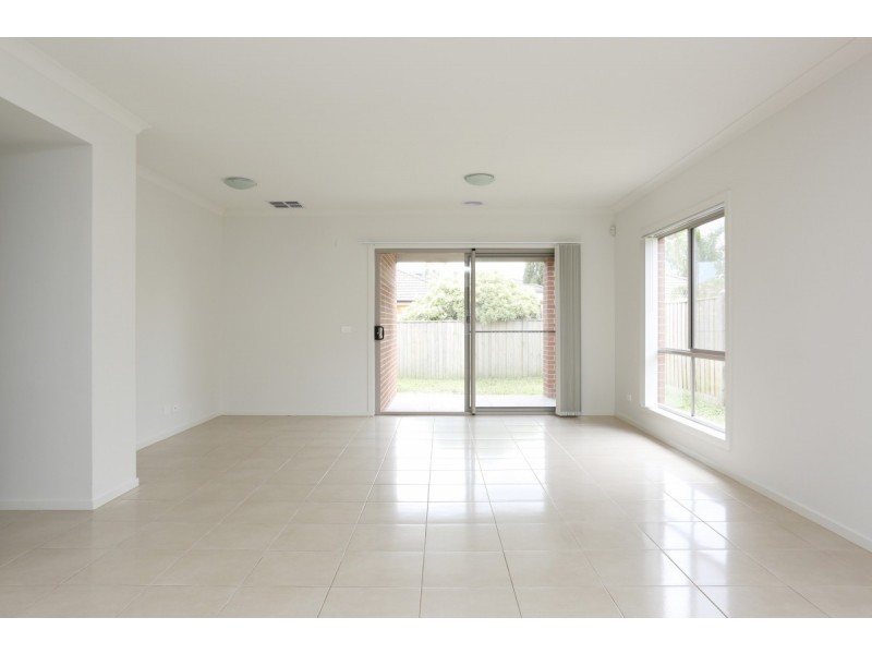 132 Evesham Drive, Point Cook VIC 3030