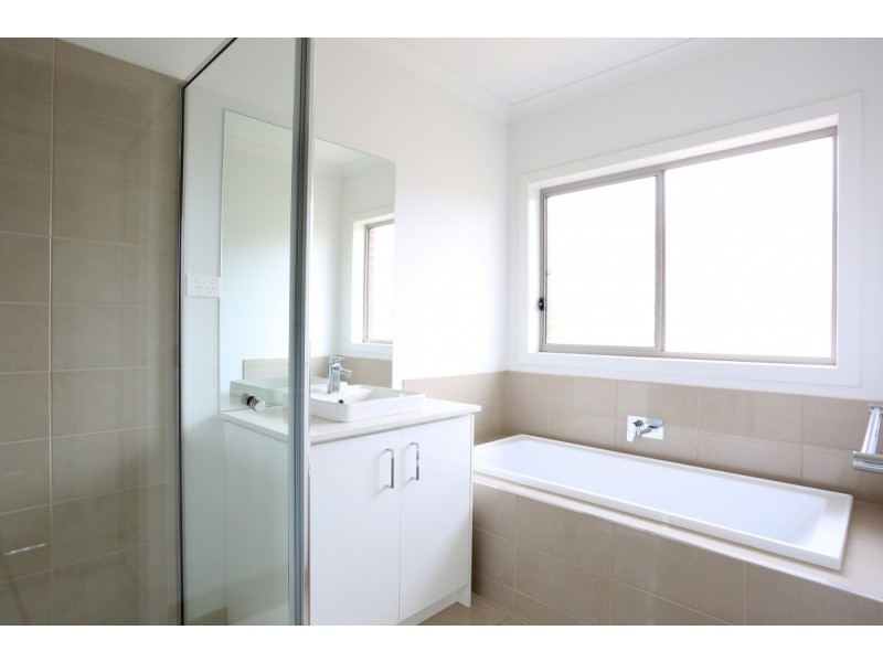 132 Evesham Drive, Point Cook VIC 3030