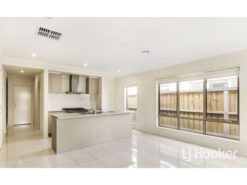 46 Dingo Street, Point Cook VIC 3030