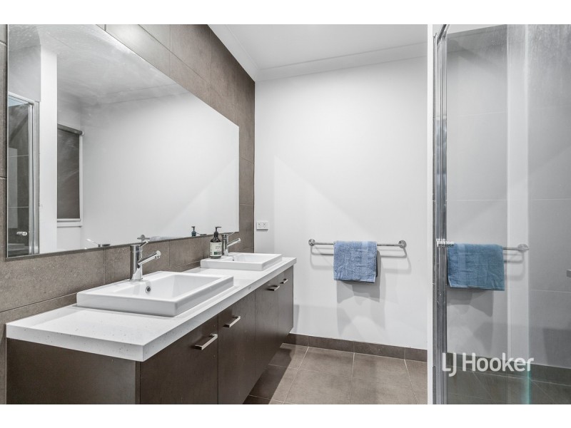 3 Leadbeater Street, Point Cook VIC 3030