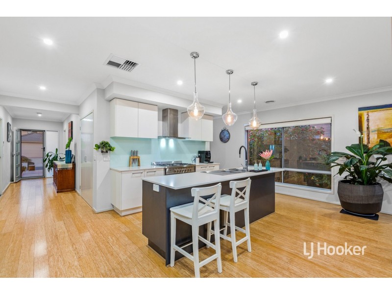 4 Forum Way, Point Cook VIC 3030