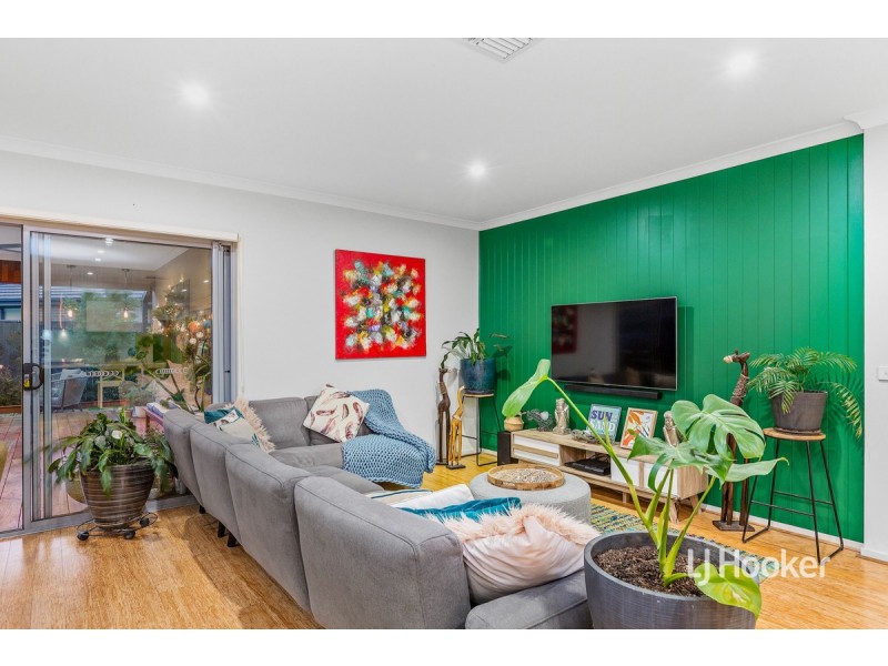4 Forum Way, Point Cook VIC 3030