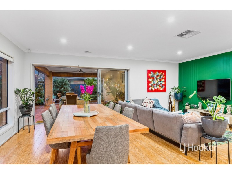 4 Forum Way, Point Cook VIC 3030
