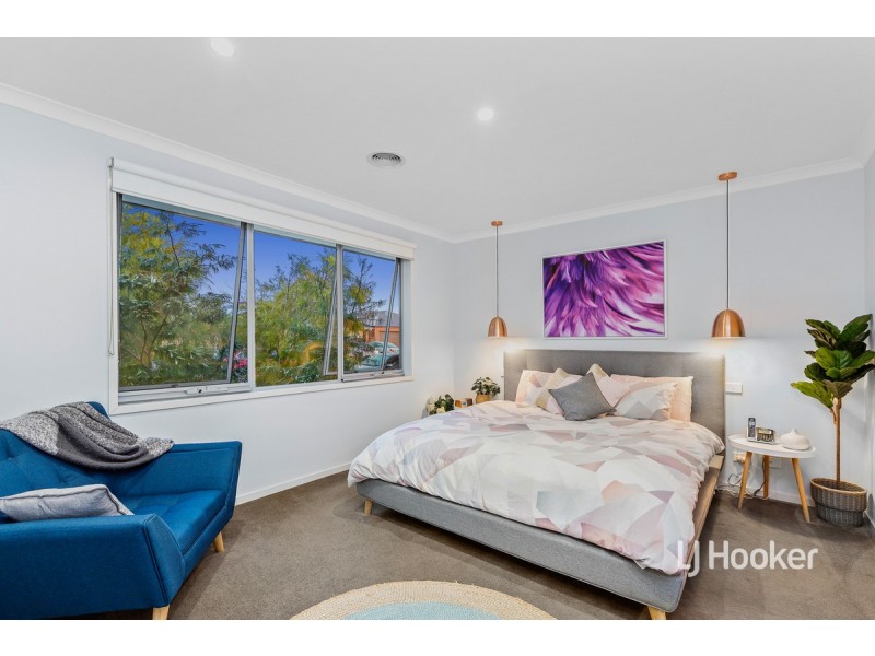 4 Forum Way, Point Cook VIC 3030