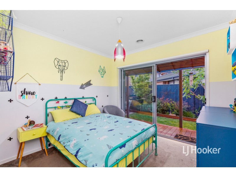 4 Forum Way, Point Cook VIC 3030