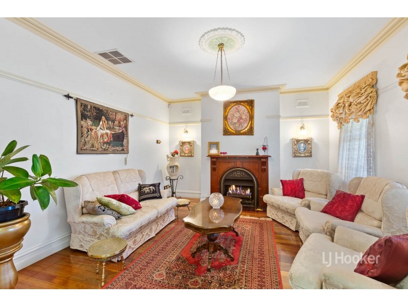 1/4 Riverbend Crescent, Werribee VIC 3030