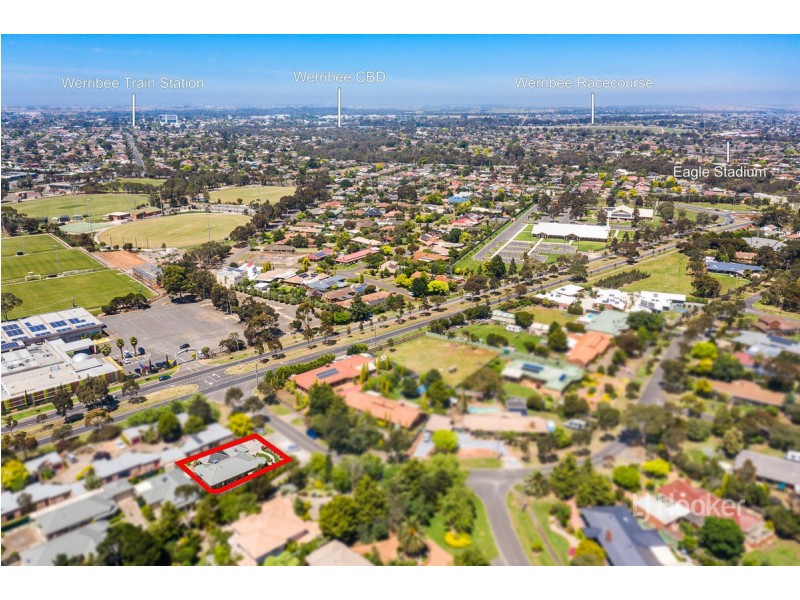 1/4 Riverbend Crescent, Werribee VIC 3030