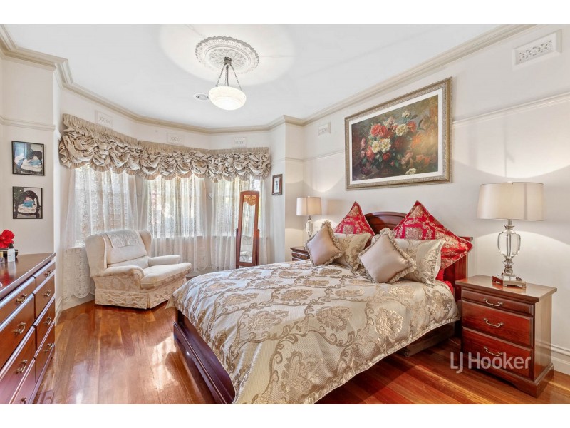 1/4 Riverbend Crescent, Werribee VIC 3030