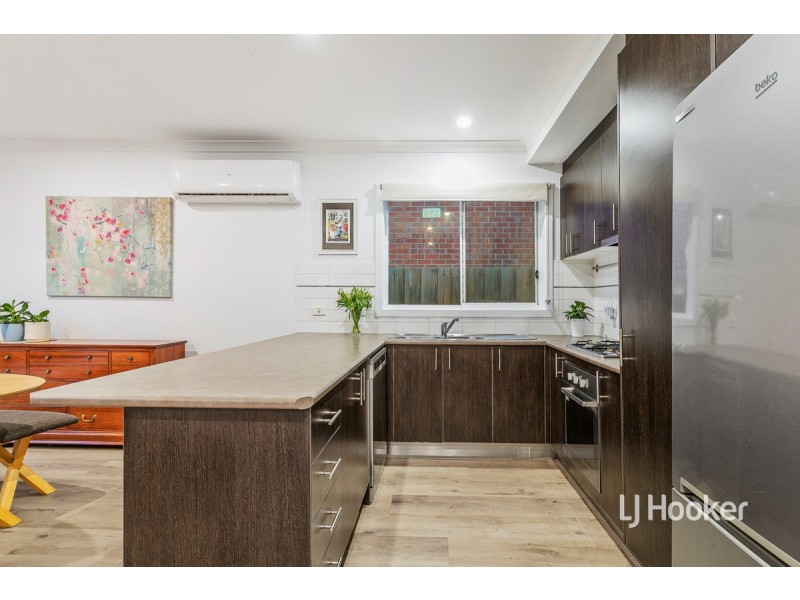 13 Whisper Boulevard, Point Cook VIC 3030