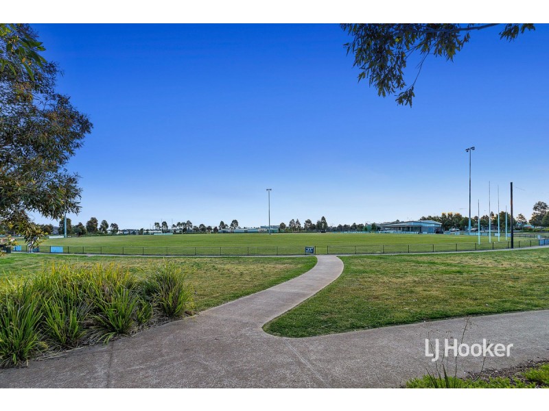 13 Whisper Boulevard, Point Cook VIC 3030