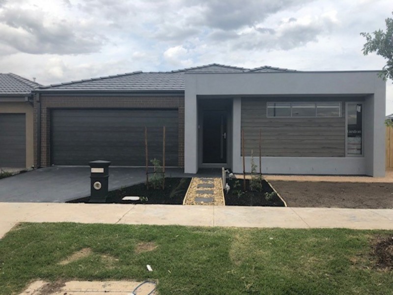 51 Pottery Avenue, Point Cook VIC 3030